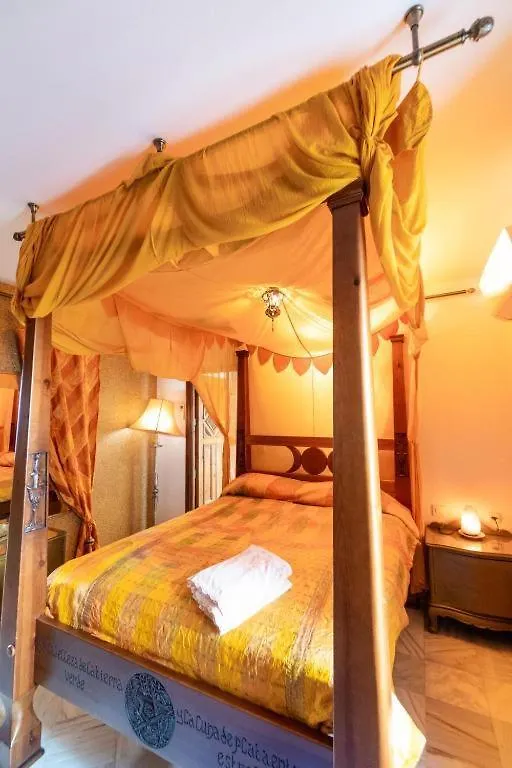 Rentalsevilla Suite Nepal Seville