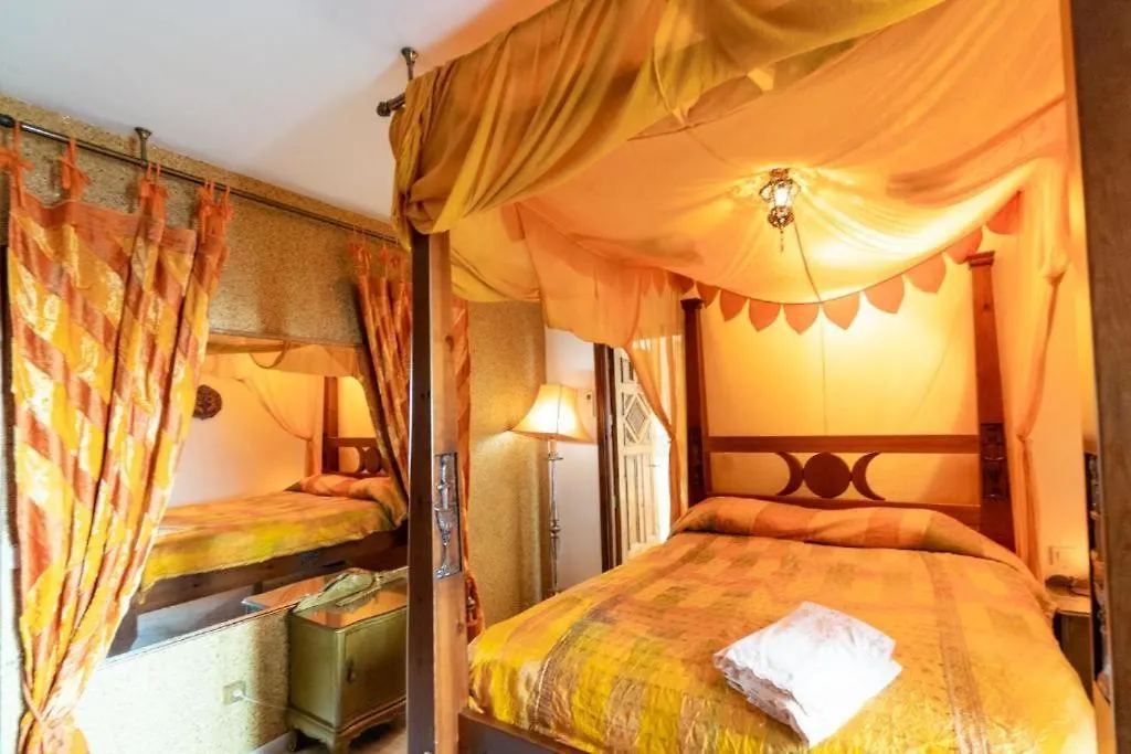 Rentalsevilla Suite Nepal Spain