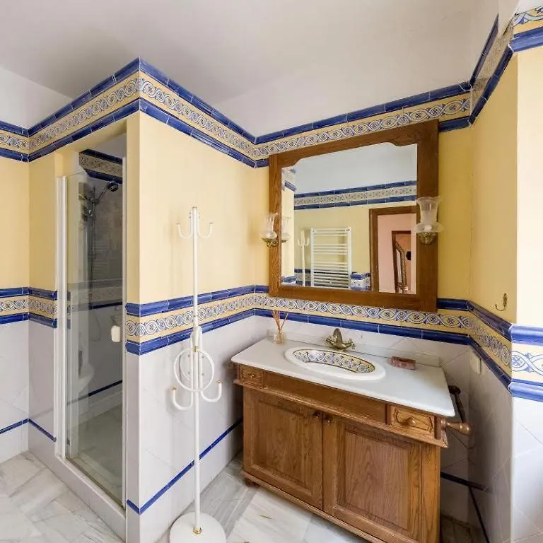 Rentalsevilla Suite Nepal Spain